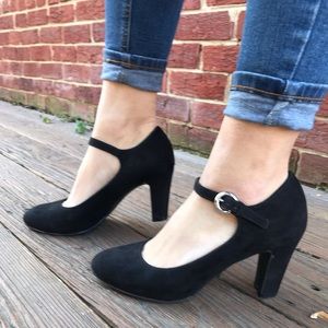Kelly & Katie Mary Jane Pumps